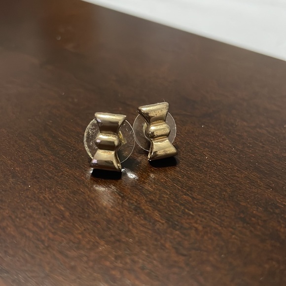 Kate Spade gold bow earrings - Picture 7 of 7